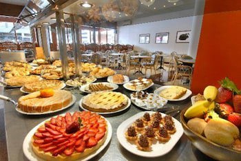 Golden Beach Resort And Spa