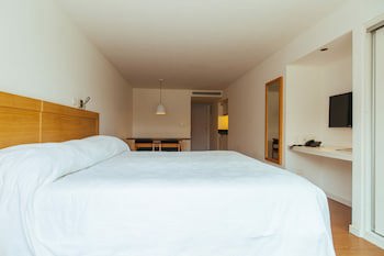 Golden Beach Resort And Spa