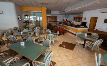 Golden Beach Resort And Spa