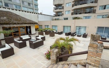 Golden Beach Resort And Spa