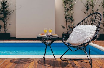 Cyan Americas Towers Hotel