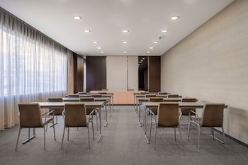 Ac Hotel Elda By Marriott