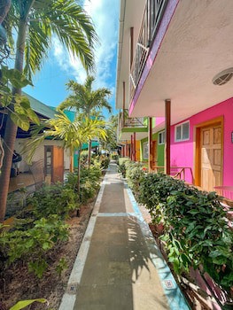 Cocoplum Beach Hotel