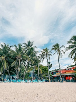 Cocoplum Beach Hotel