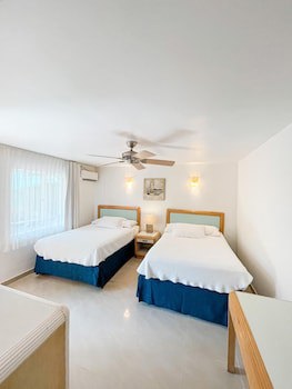 Cocoplum Beach Hotel