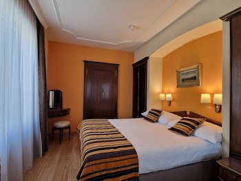 Athmos Hotel