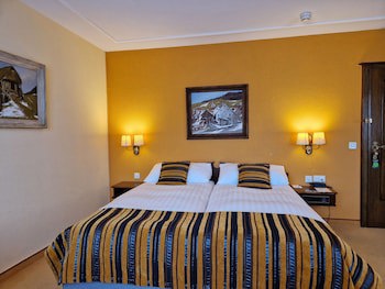 Athmos Hotel