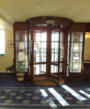 Royal Victoria Hotel