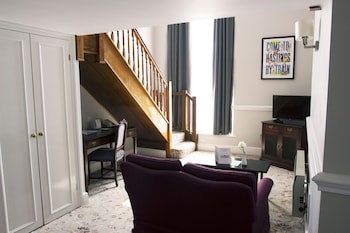 Royal Victoria Hotel