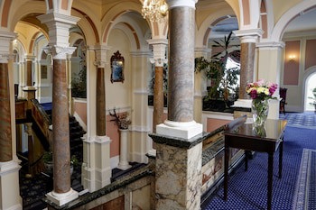 Royal Victoria Hotel