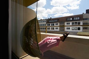 Cocoon Stachus galeri fotoğrafı