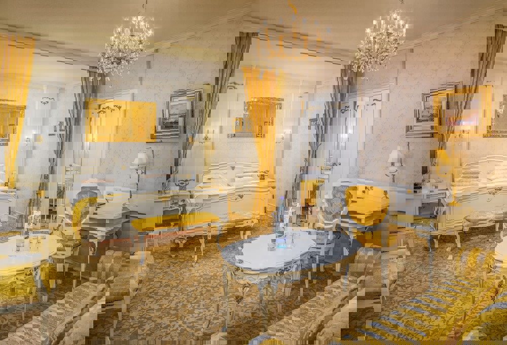 Schlosshotel Romischer Kaiser