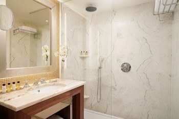 Corinthia Lisbon