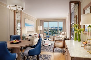Corinthia Lisbon