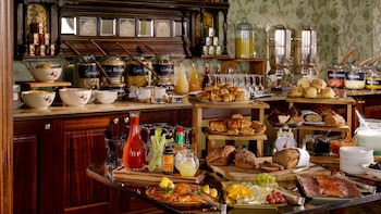 Glenlo Abbey Hotel