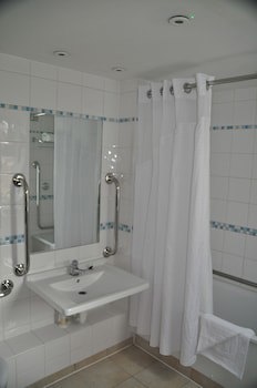 Holiday Inn Basingstoke, An Ihg Hotel