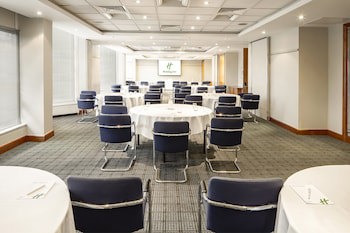 Holiday Inn Basingstoke, An Ihg Hotel