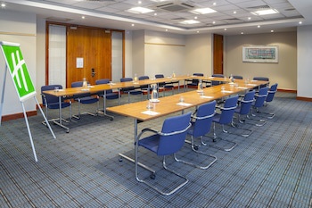 Holiday Inn Basingstoke, An Ihg Hotel