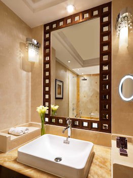 Al Bustan Palace, A Ritz-Carlton Hotel