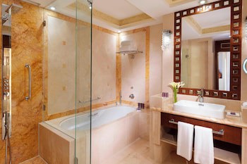 Al Bustan Palace, A Ritz-Carlton Hotel