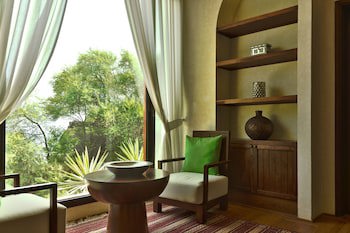 Al Bustan Palace, A Ritz-Carlton Hotel