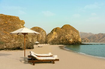 Al Bustan Palace, A Ritz-Carlton Hotel