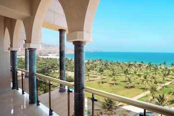 Al Bustan Palace, A Ritz-Carlton Hotel