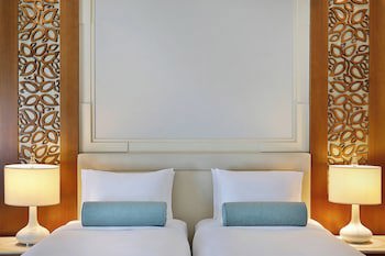Al Bustan Palace, A Ritz-Carlton Hotel
