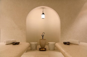 Al Bustan Palace, A Ritz-Carlton Hotel