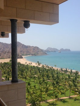 Al Bustan Palace, A Ritz-Carlton Hotel