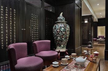 Al Bustan Palace, A Ritz-Carlton Hotel