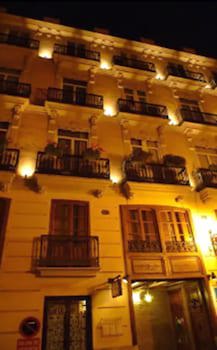 Ad Hoc Monumental Hotel