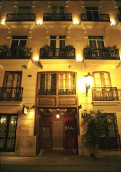 Ad Hoc Monumental Hotel