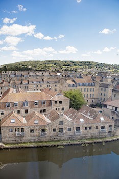 Doubletree By Hilton Bath