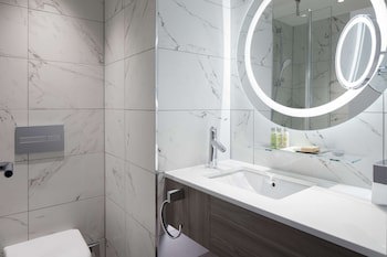 Doubletree By Hilton Bath