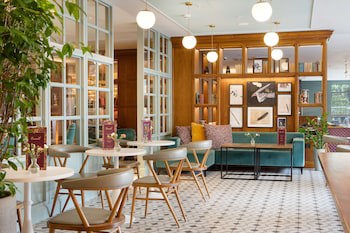 Doubletree By Hilton Bath