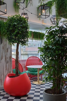 Doubletree By Hilton Bath