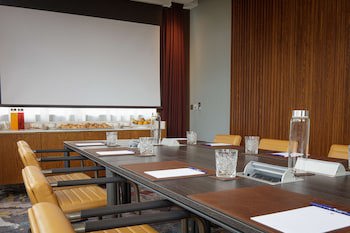Doubletree By Hilton Bath
