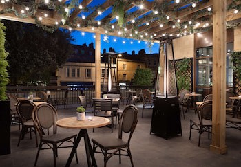 Doubletree By Hilton Bath
