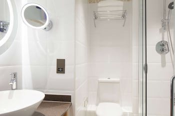 Doubletree By Hilton Bath