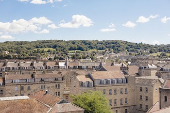 Doubletree By Hilton Bath