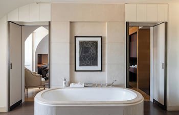 Four Seasons Hotel Des Bergues Geneva