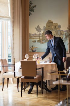 Four Seasons Hotel Des Bergues Geneva