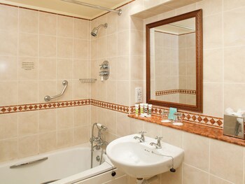 Mercure Wessex Winchester Hotel