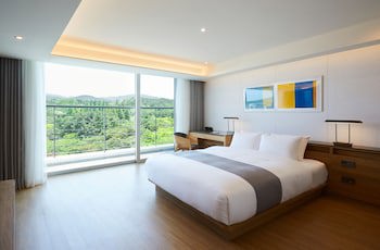 Lahan Select Gyeongju