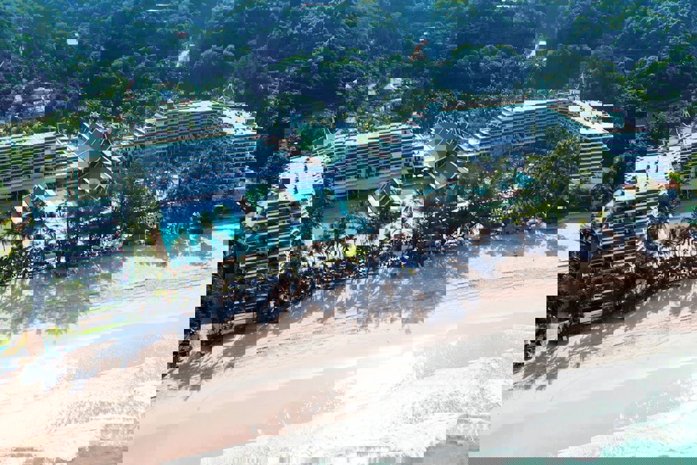 Le Meridien Phuket Beach Resort