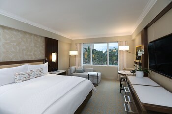 Intercontinental Costa Rica At Multiplaza Mall, An Ihg Hotel