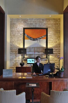 Intercontinental Costa Rica At Multiplaza Mall, An Ihg Hotel