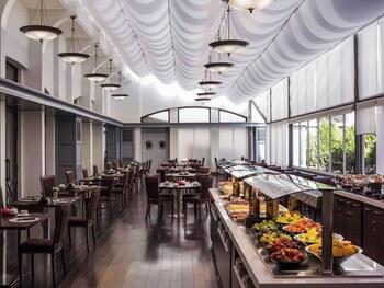 Hotel Pullman Madrid Airport & Feria