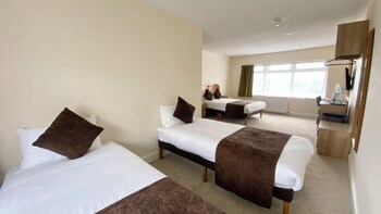 Russ Hill Hotel